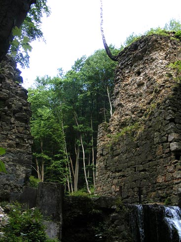 Devil's bridge
