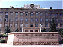 Dağlık Karabağ'daki idere binası