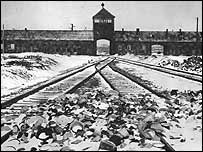Data marca a liberação de Auschwitz, em 1945