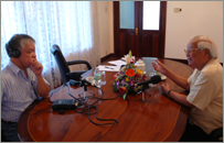 Phóng viên Xuân Hồng của BBC và Cựu Thủ tướng Võ Văn Kiệt 