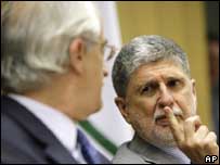 O chanceler brasileiro, Celso Amorim, e seu colega argentino, Jorge Taiana (AP)