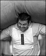 Tetbury Woolsack Races in 2006, taken by Bruce Cairns