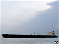 Navio no oceano
