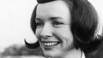 Libbie Escolme-Schmidt in her flying days