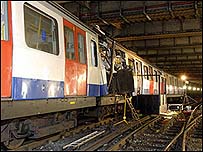 Trem do metrô envolvido na explosão de Aldgate