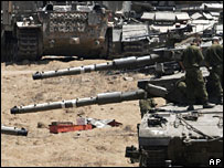 Tanques israelenses na fronteira com Gaza