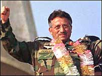 Pakistan Devlet Başkanı Müşerref 