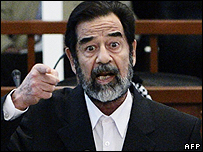Saddam Hussein no tribunal