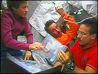 Astronautas se preparam para voltar pra casa