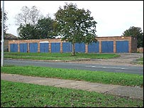 10_garages203.jpg