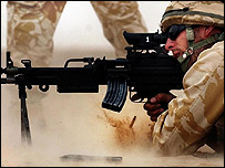 Afganistan'da bir NATO askeri