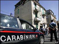 Policiais italianos