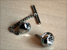 Tie pin