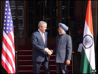 George W. Bush e Manmohan Singh