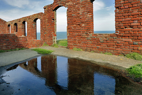Buildings: verticals alt text