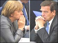Angela Merkel (esquerda) e Gerhard Schröder 