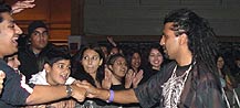 Apache and his fans
