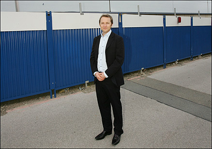 purnellalone.jpg