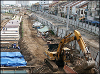 Đại lộ Đông Tây đang được xây dựng