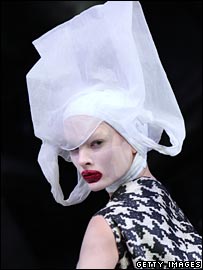 carrierbagwimple_getty.jpg