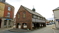Canol tref Llanidloes