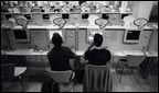 Click here to visit picture gallery2: easyInternet café.